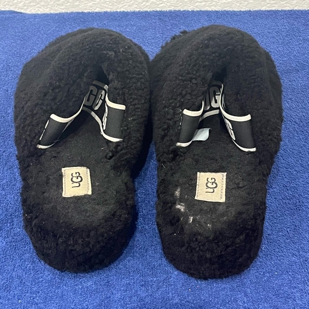 Ugg Cozy Stylish Fluff Yeah Slide Slippers Black Size 2Y - Picture 2 of 16